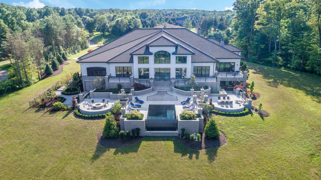 A Custom Designed Home by Otero Signature Homes