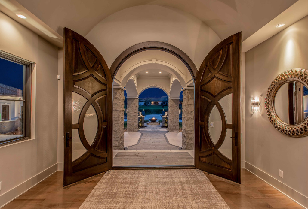 Large accessible doorway